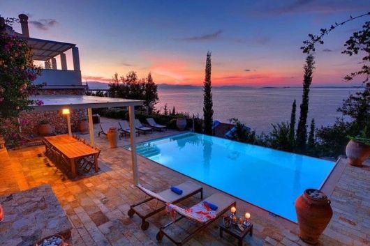 22 Most Epic Swimming Pools Around The World